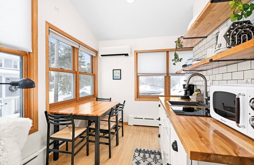 St. Louis County Apartment | Sunny Studio Retreat with Park Point Beach Access