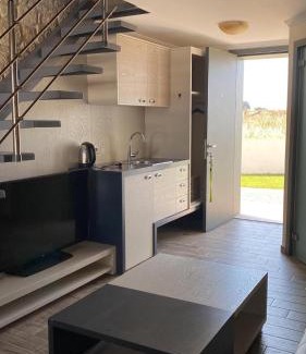 Kallithea Villa | Idyllic Sunshine Villa: Oceanfront Getaway in Kallithea