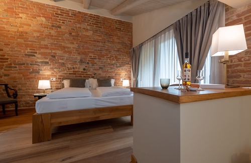 Villa Hotel | Sunstar Hotel Piemont: Poolside Relaxation & Spa Retreat