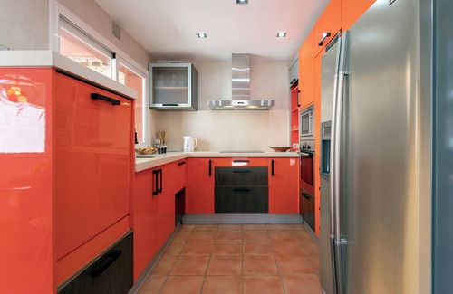 Torremolinos Ski Chalet | Sunstay Chalet La Colina Torremolinos