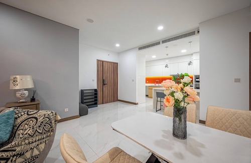 Hang Xanh Apartment | SUNWAH PEARL Premier Residence