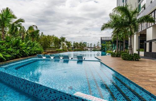 Bandar Sunway Apartment | Family-Friendly Sunway Pyramid View with Pool & Spa Access