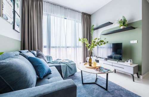 Bandar Sunway Apartment | Family-Friendly Sunway Pyramid View with Pool & Spa Access