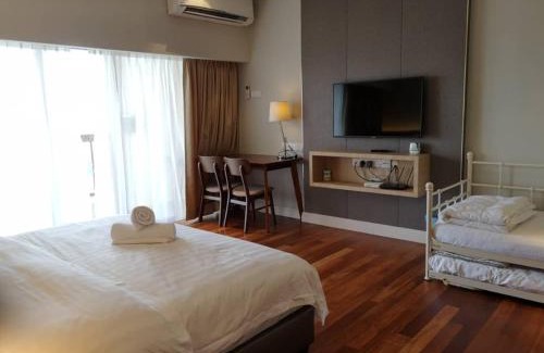 Bandar Sunway Apartment | Family-Friendly Sunway Resort Suites with Hot Tub Access