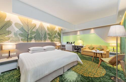 Maluri Hotel | Unwind at Sunway Velocity Hotel Kuala Lumpur with Pool Access