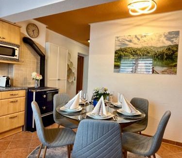 Rosenbach Apartment | SUP CoTtAgE gArDeN