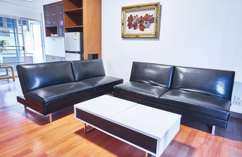 Su Thep Apartment | Spacious Supakit Family Room with Pool & Breakfast for 8