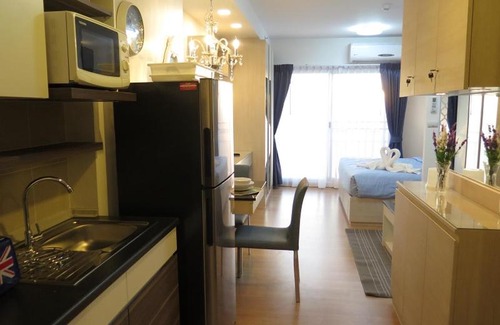 South Pattaya Apartment | Exceptional Supalai Mare Pattaya with Pool & Sea Views