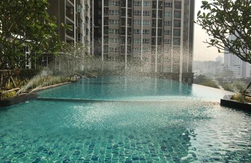 Rama 9 Apartment | Ideal Supalai Rama9 Monthly: Guest Rated 9.1 with Pool