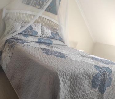 Vilagarcia de Arousa Apartment | Super Ático: 4-Star Stay with Pet-Friendly Amenities
