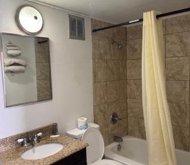 Wright City Hotel | Super 7 Inn