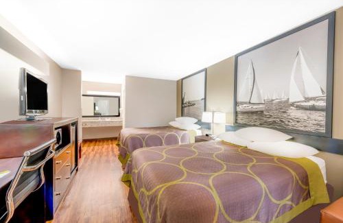 Alexander City Hotel | Discover Comfort at Super 8 by Wyndham Alexander City