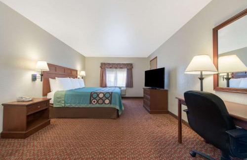 Abilene Hotel | Budget-Friendly Stay at Super 8 by Wyndham Abilene South