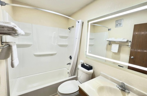Anderson Hotel | Budget-Friendly Super 8 by Wyndham in Clemson Area