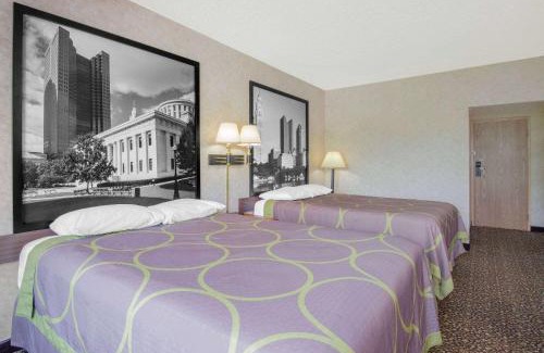Ashland Hotel | Budget-Friendly Stay at Super 8 by Wyndham Ashland