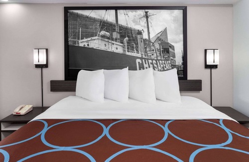Woodlawn Hotel | Welcoming Super 8 By Wyndham Baltimore Northwest Hotel
