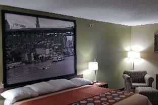 Bellefontaine Hotel | Budget-Friendly Stays at Super 8 by Wyndham Bellefontaine