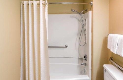 Bossier City Hotel | Budget-Friendly Super 8 by Wyndham in Bossier City
