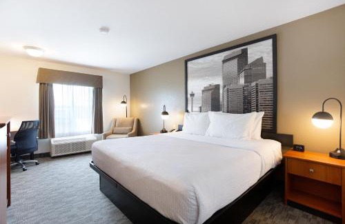 Southwest Calgary Hotel | Pet-Friendly Super 8 by Wyndham Calgary with Pool & Hot Tub