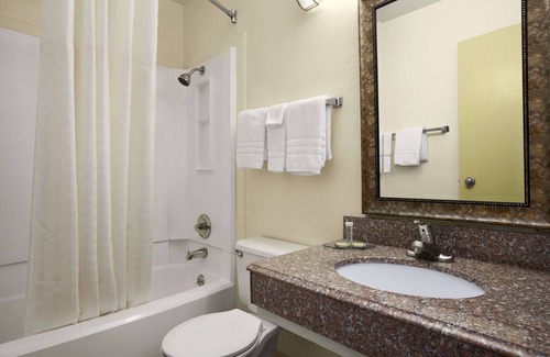 Carlsbad Hotel | Comfortable Stay at Super 8 by Wyndham Carlsbad with Pool