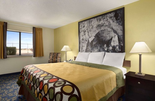 Carlsbad Hotel | Comfortable Stay at Super 8 by Wyndham Carlsbad with Pool