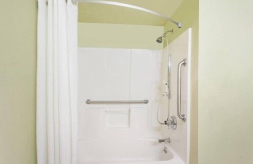 Carthage Hotel | Budget-Friendly Stay at Super 8 by Wyndham Carthage
