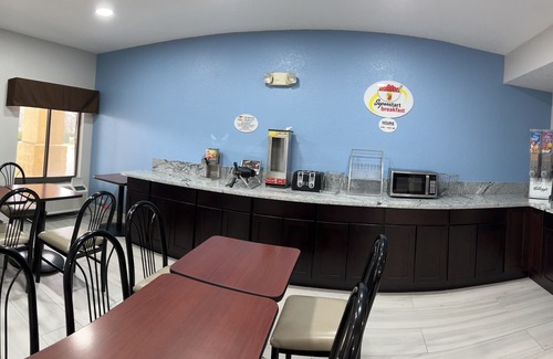 Clemmons Hotel | Comfortable Stay at Super 8 by Wyndham Clemmons Area