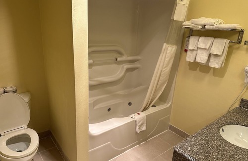 Colby Hotel | Budget-Friendly Stay at Super 8 by Wyndham Colby