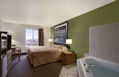 Corydon Hotel | Budget-Friendly Stay at Super 8 by Wyndham Corydon