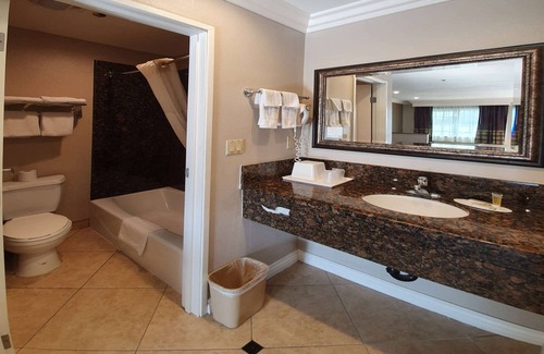 Cypress Hotel | Budget-Friendly Stay at Super 8 by Wyndham Cypress