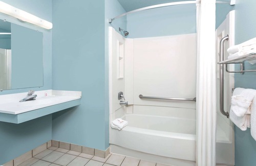 Dillon Hotel | Convenient Super 8 by Wyndham Dillon with Breakfast & More