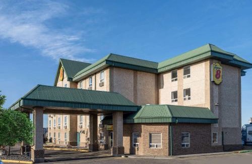 Leduc Hotel | Comfortable Stay at Super 8 by Wyndham Edmonton Airport