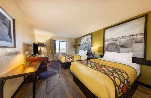 El Dorado Hotel | Budget-Friendly Stay at Super 8 by Wyndham El Dorado