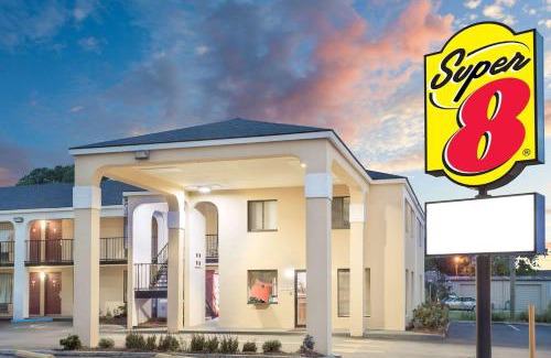 Eufaula Hotel | Budget-Friendly Stay at Super 8 by Wyndham Eufaula