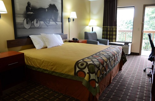 Franklin Hotel | Comfortable Stays at Super 8 by Wyndham Franklin