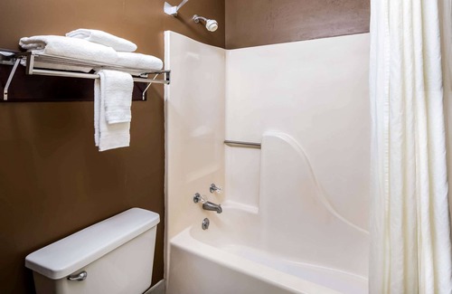 Gaffney Hotel | Budget-Friendly Stay at Super 8 by Wyndham Gaffney