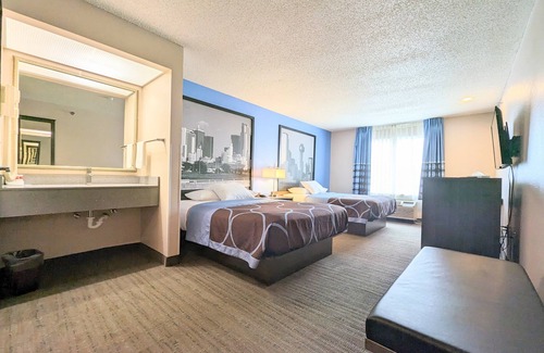 Garland Hotel | Budget-Friendly Super 8 by Wyndham in East Dallas Area