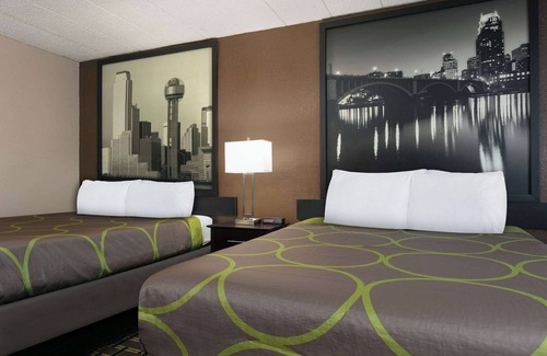 Grand Prairie Hotel | Budget-Friendly Stay at Super 8 by Wyndham Grand Prairie