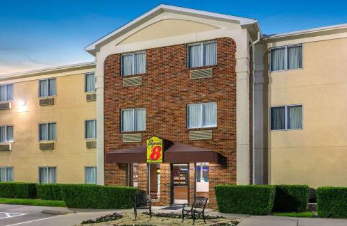 Grapevine Hotel | Pet-Friendly Super 8 by Wyndham Near DFW Airport