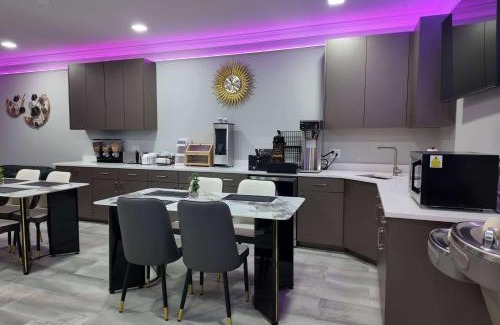 Hampshire Hotel | Pet-Friendly Stays at Super 8 by Wyndham Hampshire IL