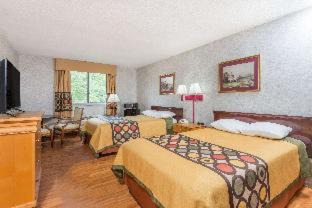 Hancock Hotel | Budget-Friendly Stays at Super 8 by Wyndham Hancock MD
