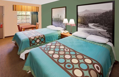 Hazen Hotel | Budget-Friendly Super 8 by Wyndham Hazen with Breakfast