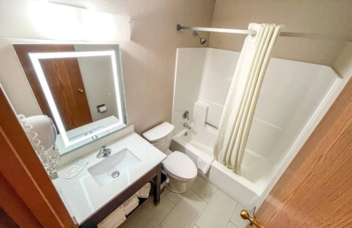 Beech Grove Hotel | Comfortable Stay at Super 8 by Wyndham Indianapolis