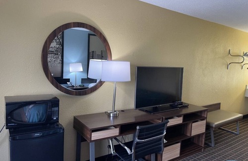 Jessup Hotel | Comfortable Super 8 by Wyndham Near Baltimore's Best