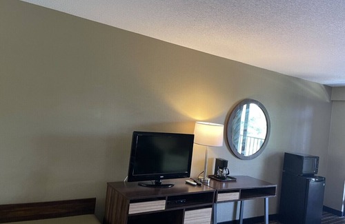 Jessup Hotel | Comfortable Super 8 by Wyndham Near Baltimore's Best