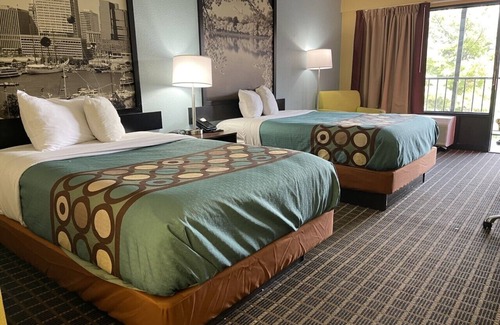 Jessup Hotel | Comfortable Super 8 by Wyndham Near Baltimore's Best