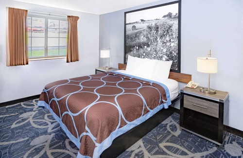 Johnstown Hotel | Convenient Stay at Super 8 by Wyndham Johnstown/Gloversville