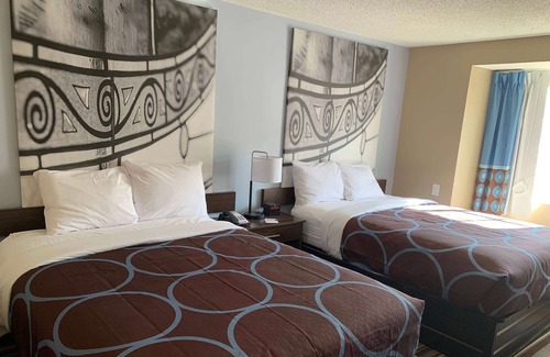 Joliet Hotel | Comfortable Stay at Super 8 by Wyndham Joliet with Breakfast