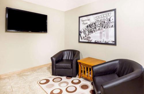 Kearney Hotel | Budget-Friendly Stay at Super 8 by Wyndham Kearney