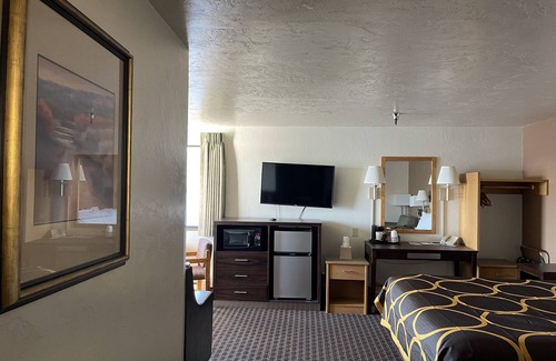 Ketchikan Hotel | Convenient Stay at Super 8 by Wyndham Ketchikan